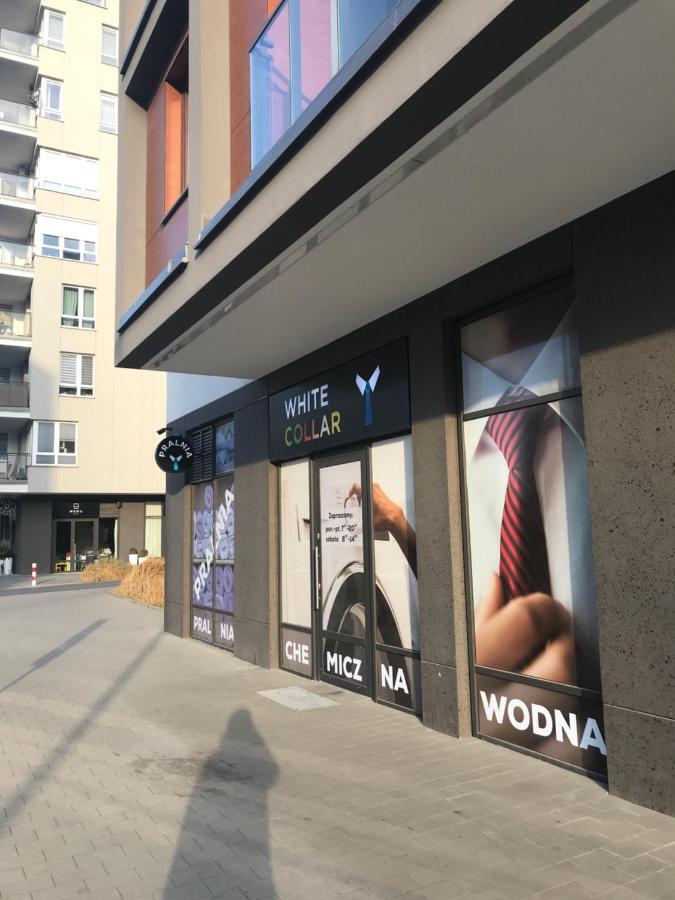 Warsaw - Aparts Lotnisko Okecie Appartement Buitenkant foto